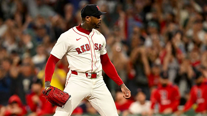Red Sox closer Aroldis Chapman joins Hall of Fame group with 30th save