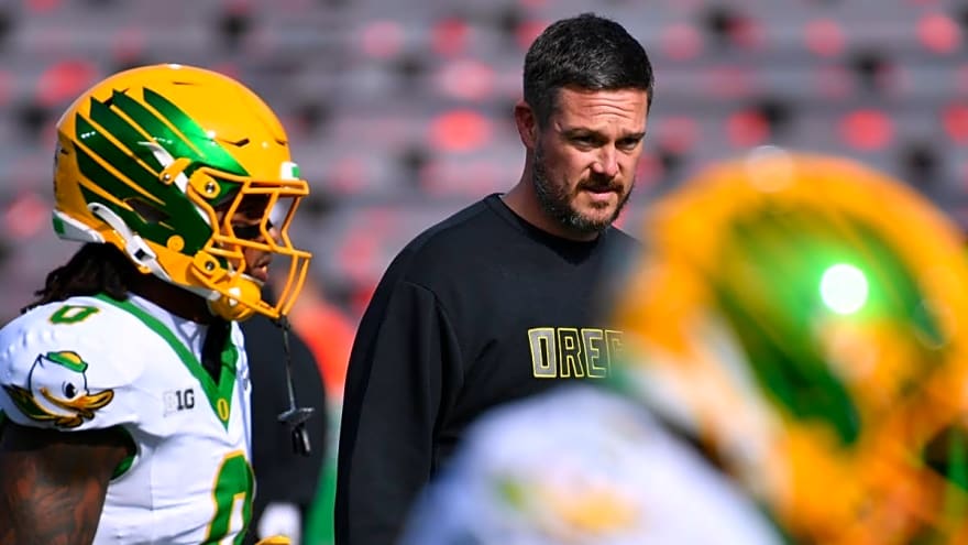 Oregon, Dan Lanning Dealt Blow as Wide Receiver Arrest Emerges Before Northwestern Game