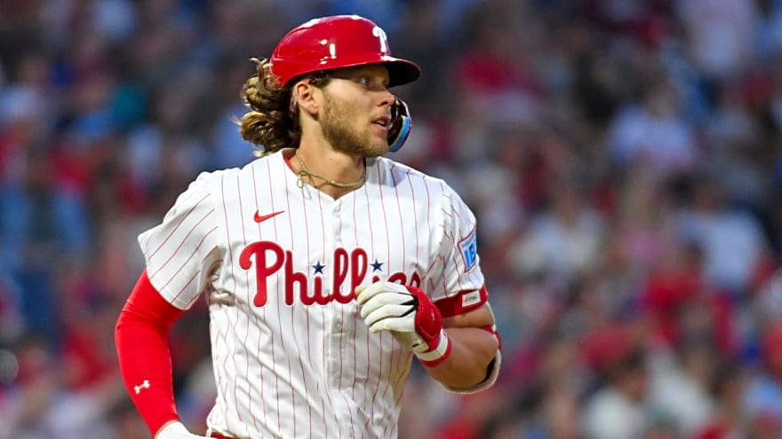 Phillies’ Alec Bohm walks off Cardinals with extra-inning triple