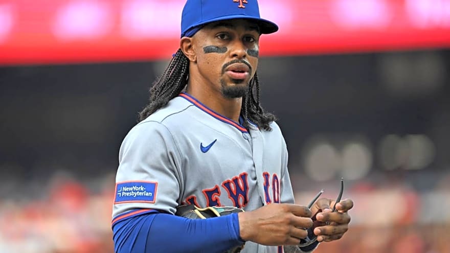 Mets Announce Reason for Francisco Lindor's Removal From Shortstop