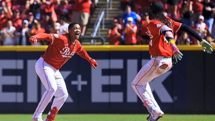 Reds crush Blue Jays comeback attempt with walk-off