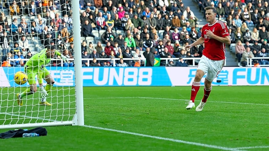 Arsenal told the type of strikers they need to get 20 Premier League goals