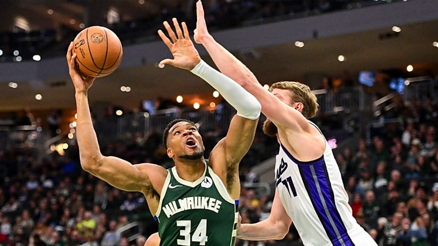 Giannis Antetokounmpo turns his own miss into an insane slam dunk