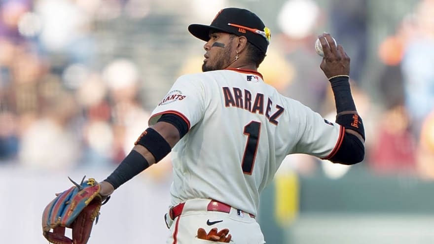 Should the Giants Extend Luis Arraez?