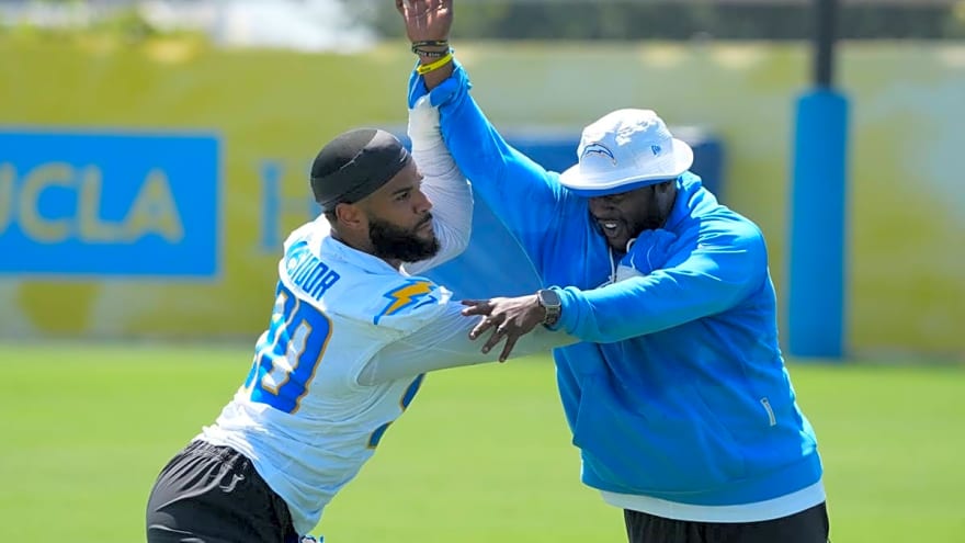 Chargers Defensive Coordinator Seems to Favor College Players Getting Paid