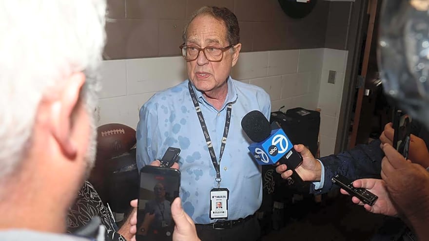 All White Sox owner can do is laugh at 121-loss 2024 season after advancing to ALDS this postseason