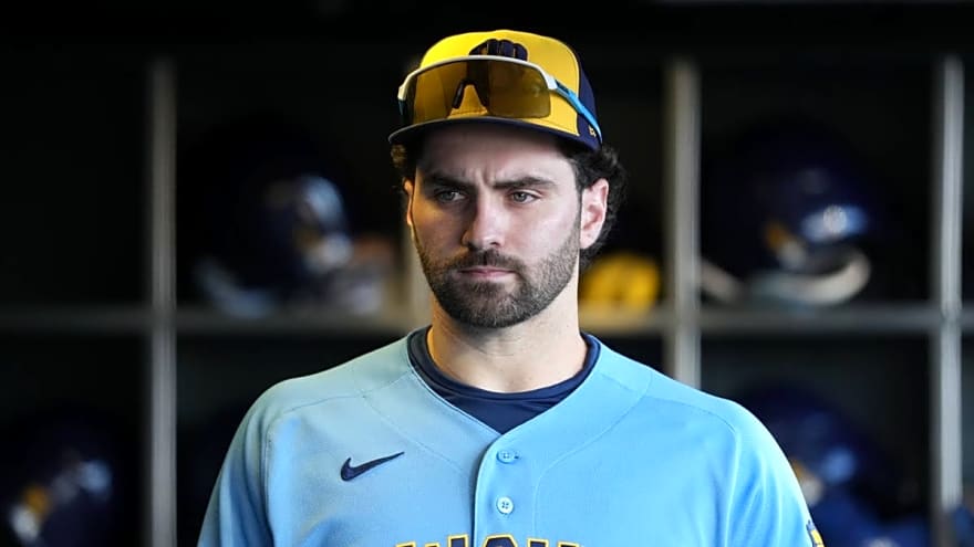 Pat Murphy Reacts to Garrett Mitchell Development After 1 Missed Brewers Game