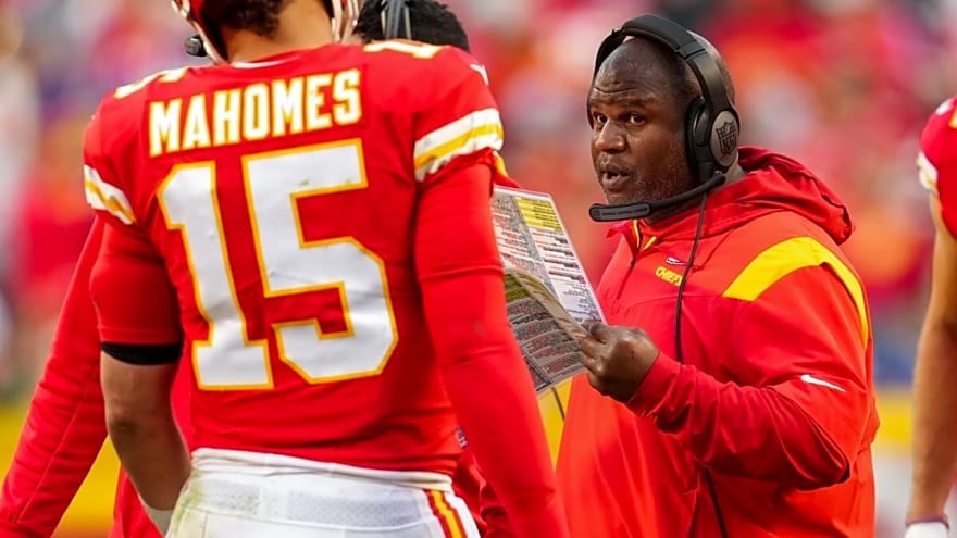 Chiefs Make Coaching Move on Thursday