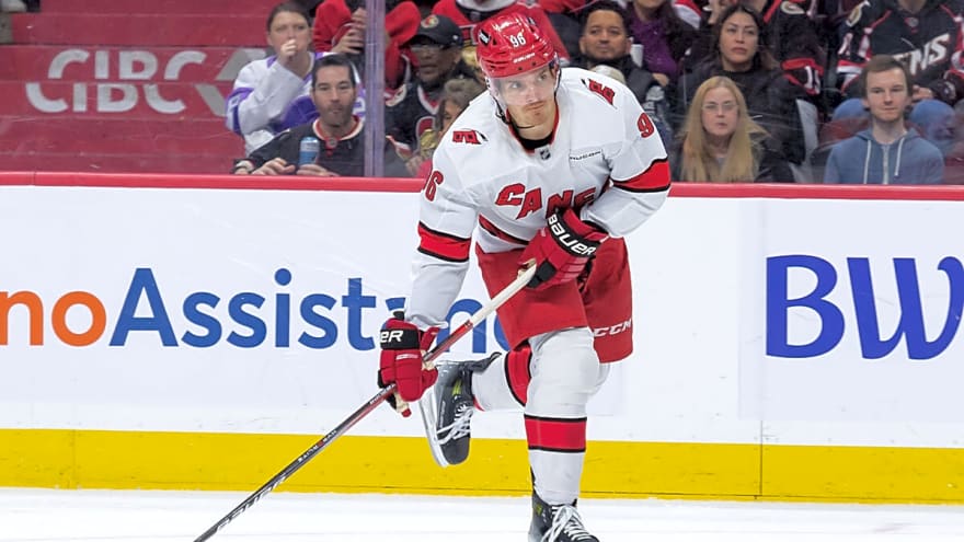  Jack Roslovic linked to 4 teams in free agency