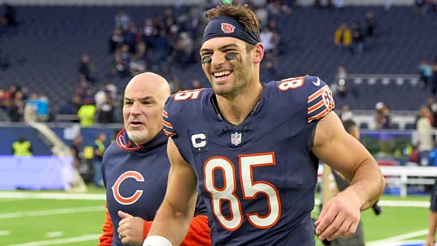 Cole Kmet wants to rewrite Bears legacy in playoffs