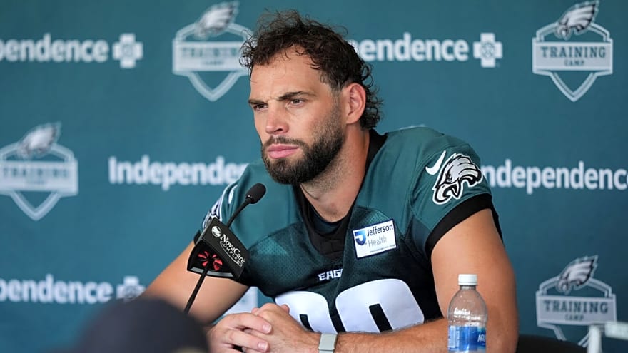 Dallas Goedert opens up about testing free agency before re-signing with Eagles