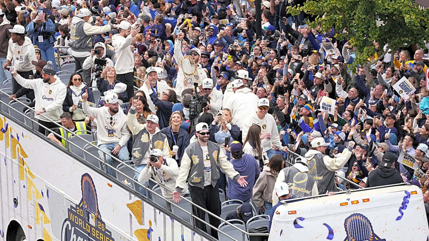 Brewers’ 750,000 fan World Series parade attendance makes Milwaukee history