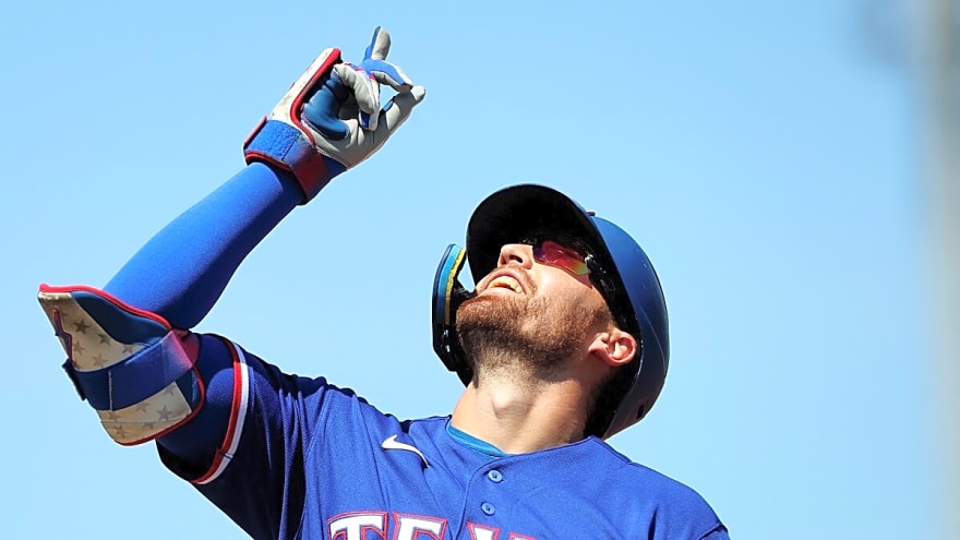 Rangers Get Good News After Sickness Spreads Through Clubhouse