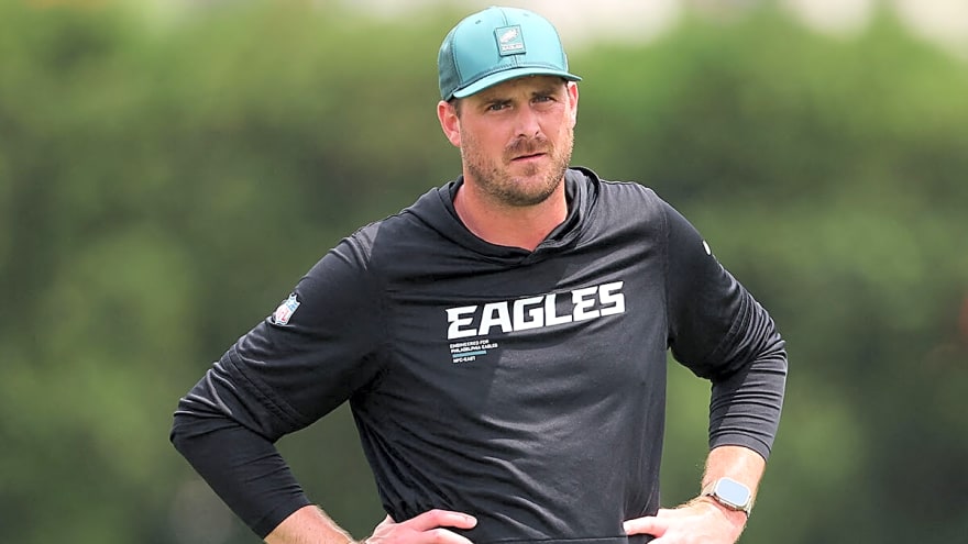 Eagles’ Sean Mannion shares blame for disastrous Andy Dalton INT vs. Bears