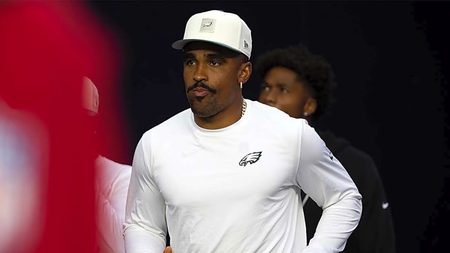 Why trade deadline should not have Eagles’ Howie Roseman fire selling for 2027 NFL Draft picks