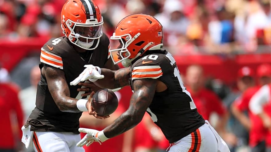 Cleveland Browns Tied for First Place, but Offense Still Needs Vast Improvement