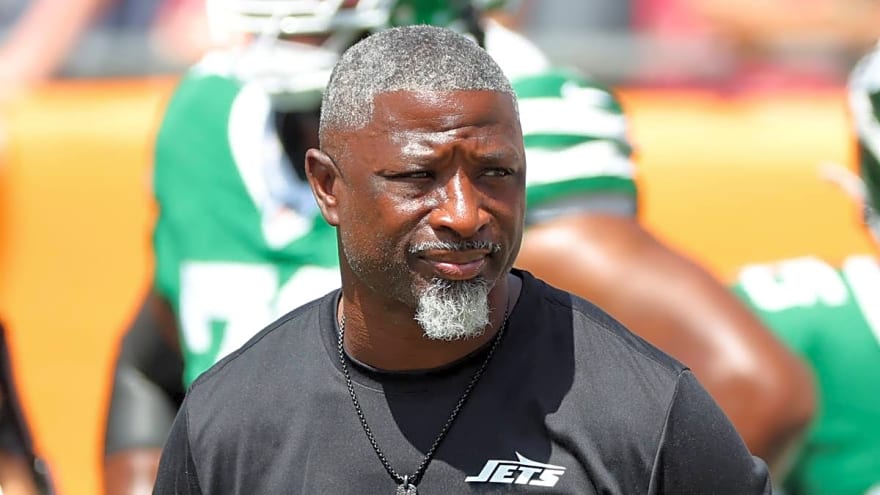 New York Jets Head Coach Aaron Glenn Has a Lot of 'Splainin' to Do