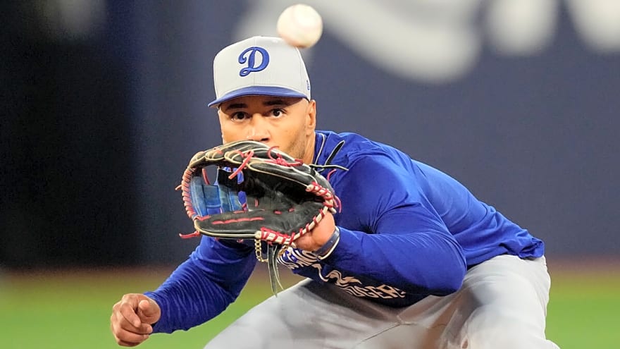 Dodgers’ Mookie Betts breaks silence after winning Roberto Clemente Award