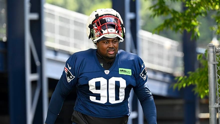 Mike Vrabel Needs Christian Barmore to Finish More for Patriots Defense