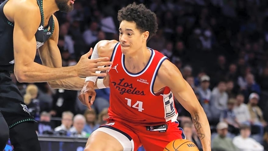 Clippers lose Yanic Konan Niederhauser for rest of season after foot injury