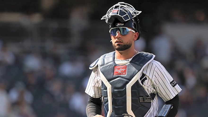 Yankees make roster move as playoff race heats up