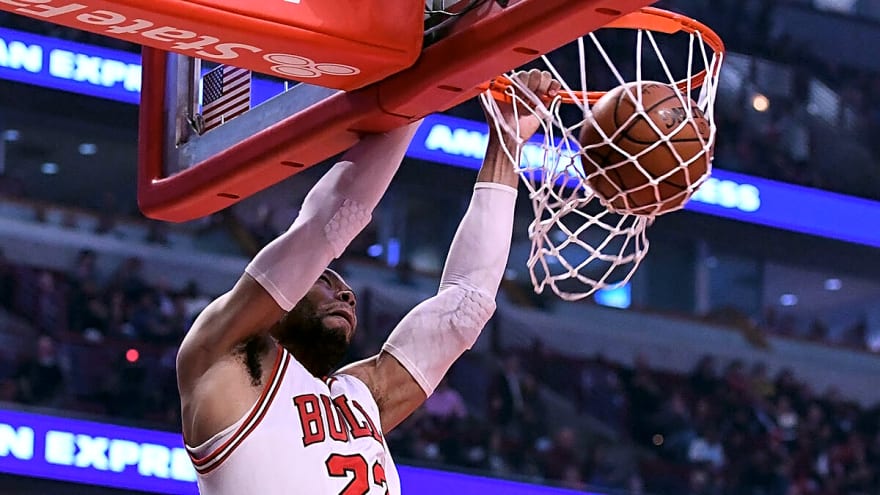 Derrick Rose, Joakim Noah celebrate Taj Gibson after retirement announcement