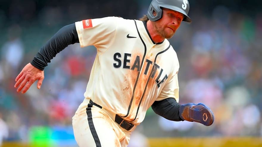 Mariners’ Dan Wilson Shares Brendan Donovan Injury Update After Leaving Rangers Game