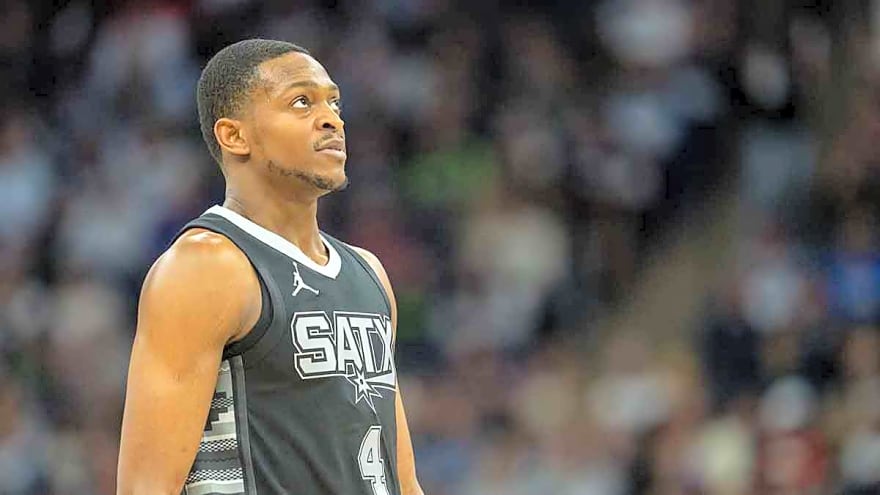 Spurs’ De’Aaron Fox, Lindy Waters receive important updates ahead of season opener