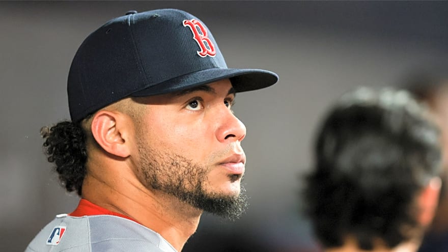 Red Sox’s Willson Contreras totally melts down with bizarre protest at-bat during rehab assignment