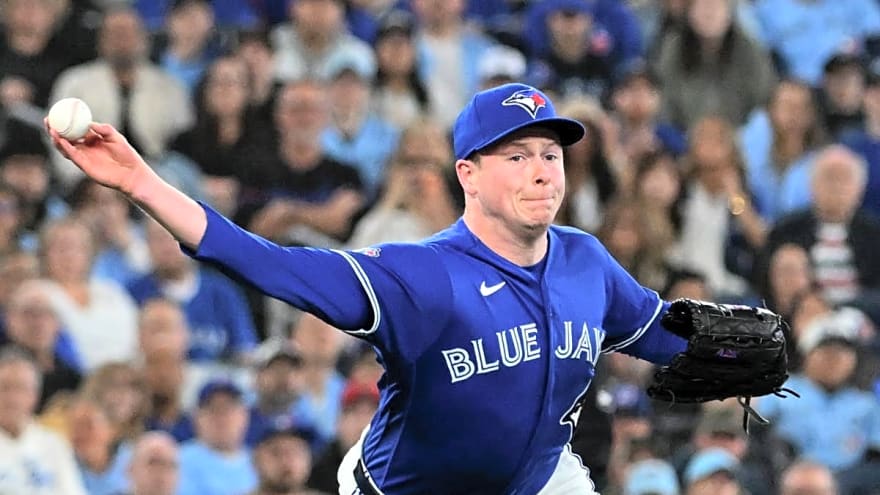 Blue Jays Player Receives MLB Award Before Rays Game