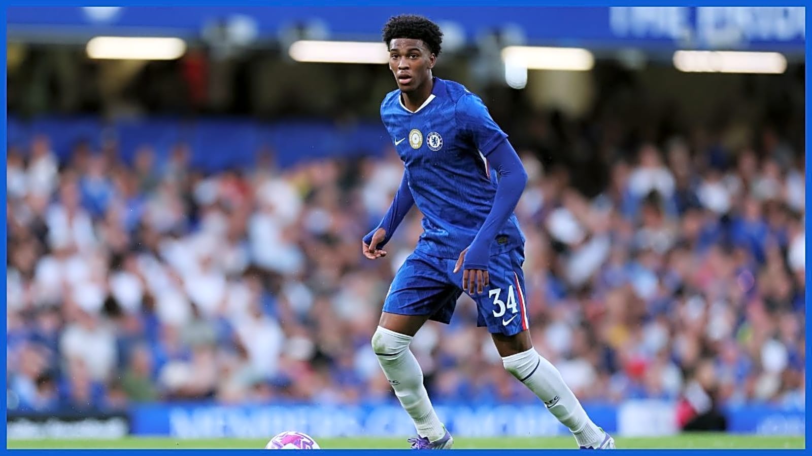 Report: Manchester City express surprise interest in signing Chelsea star
