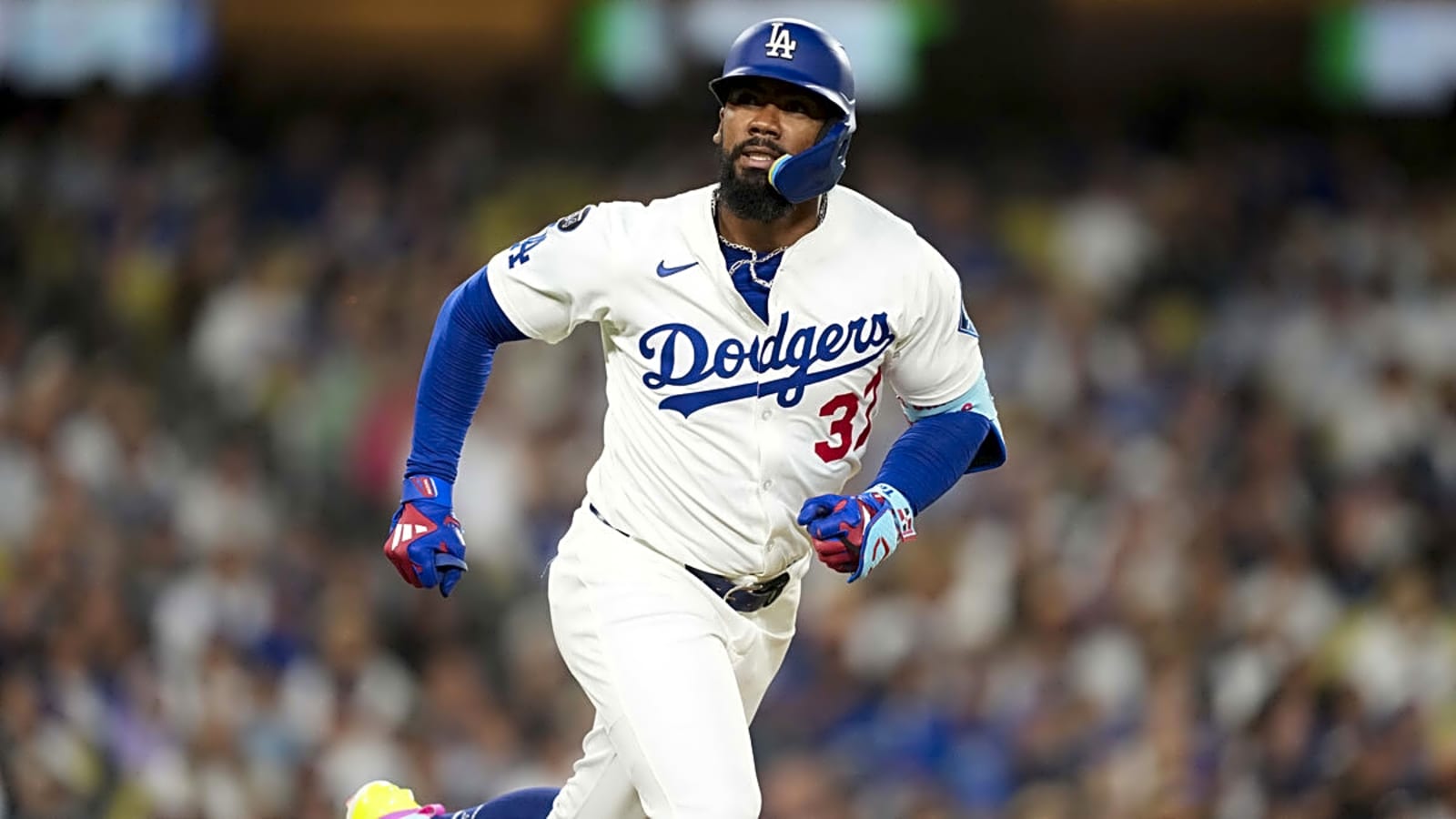 Dodgers’ Teoscar Hernandez gets update after injury scare