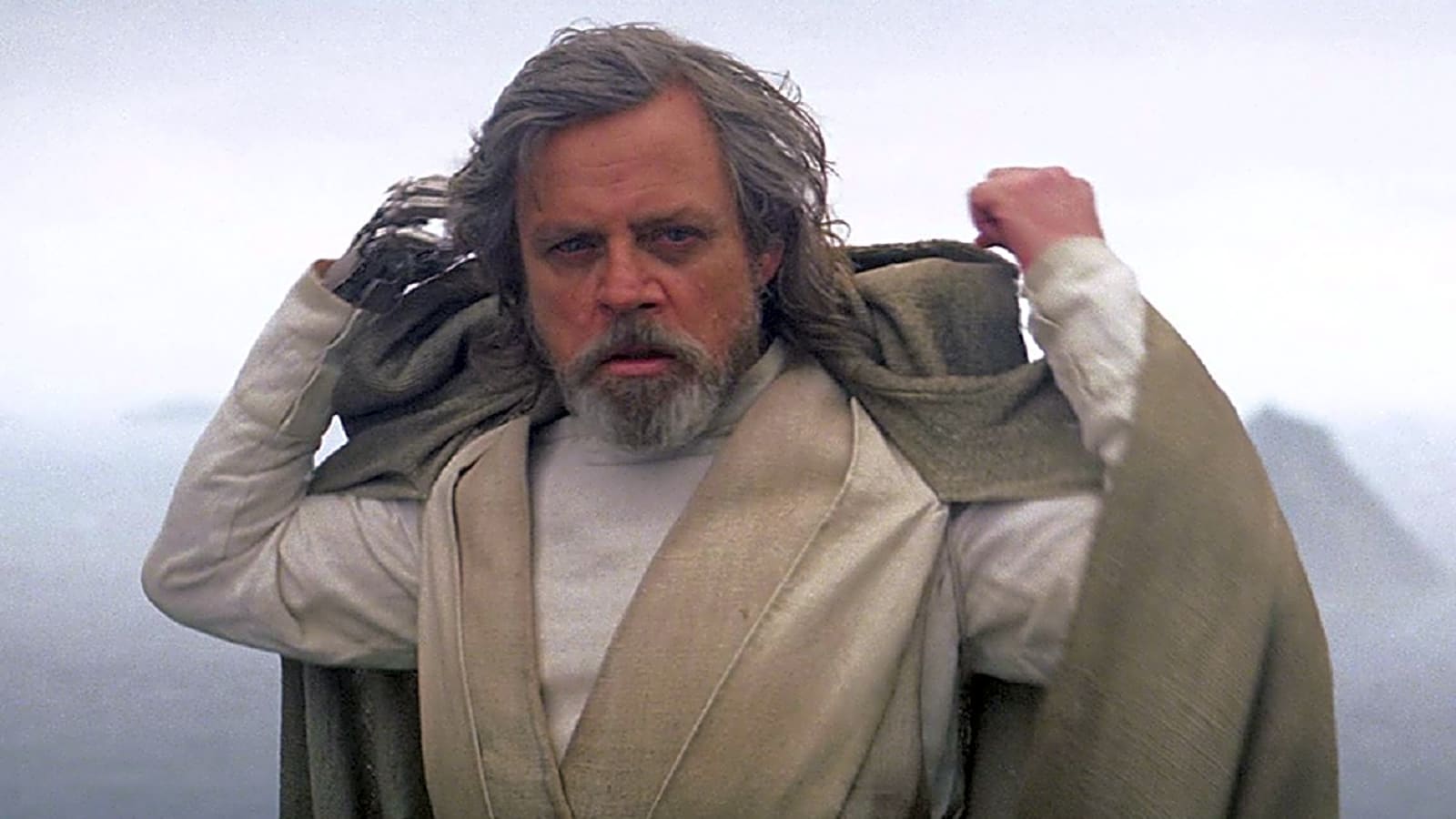 Mark Hamill Offers His TWISTED Theory on Why Luke Went Hermit in STAR WARS: THE LAST JEDI