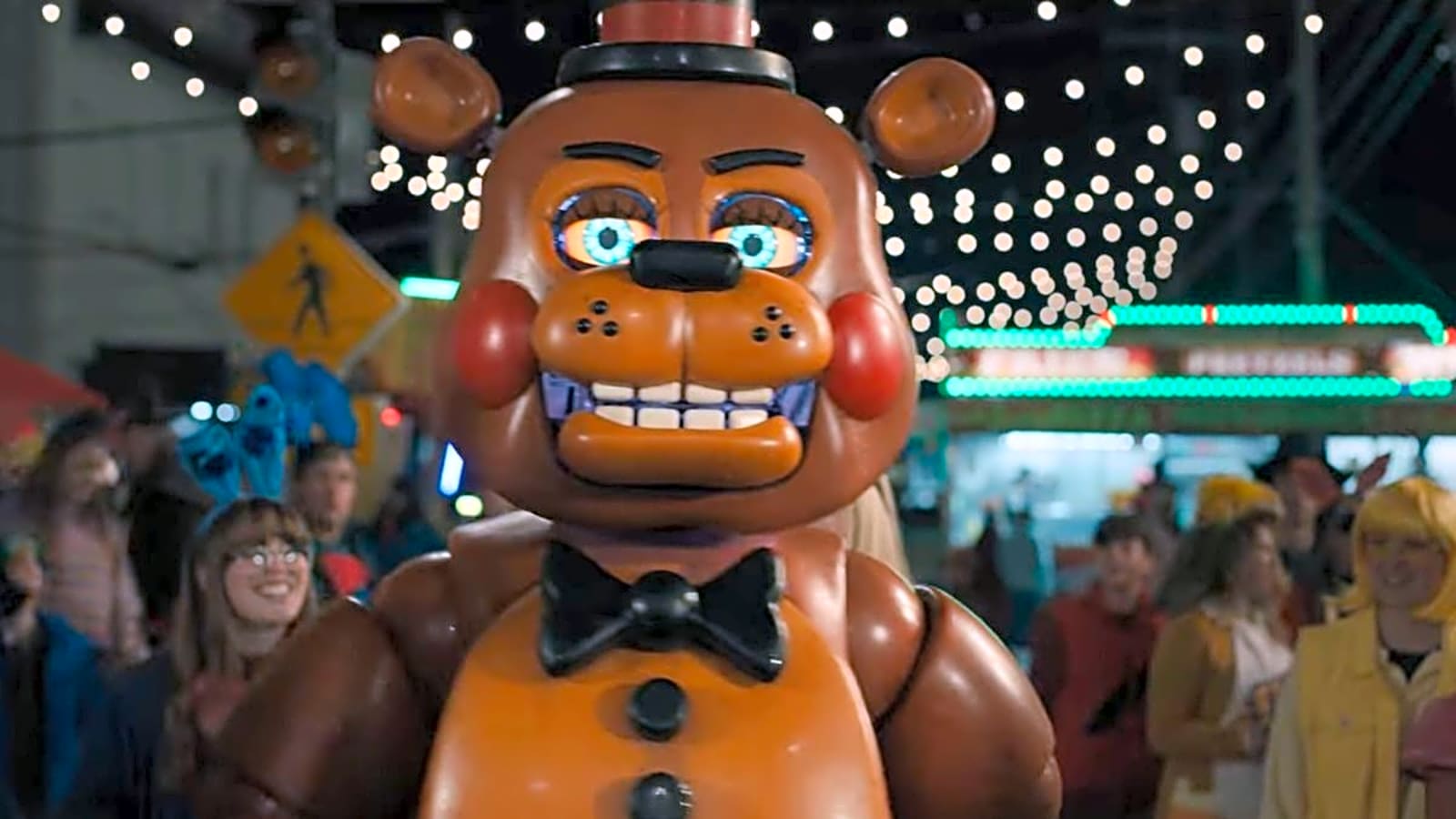 FIVE NIGHTS AT FREDDY’S 2 Trailer Brings Animatronic Chaos Outside the Pizza Joint