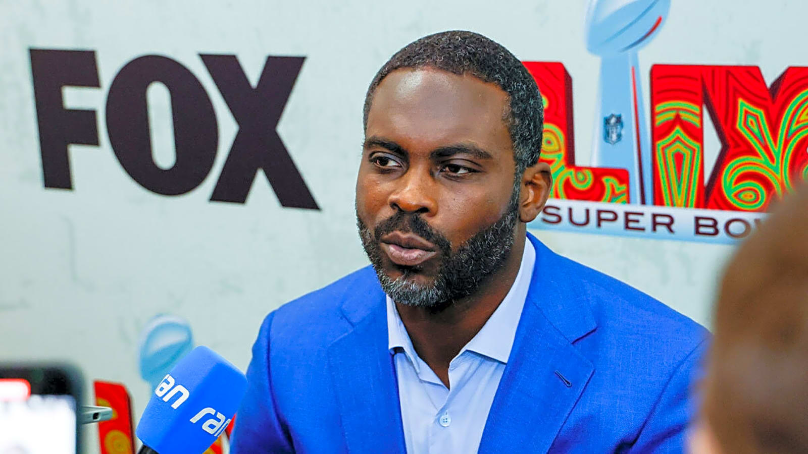 Falcons fans react to Michael Vick’s surprise return to practice