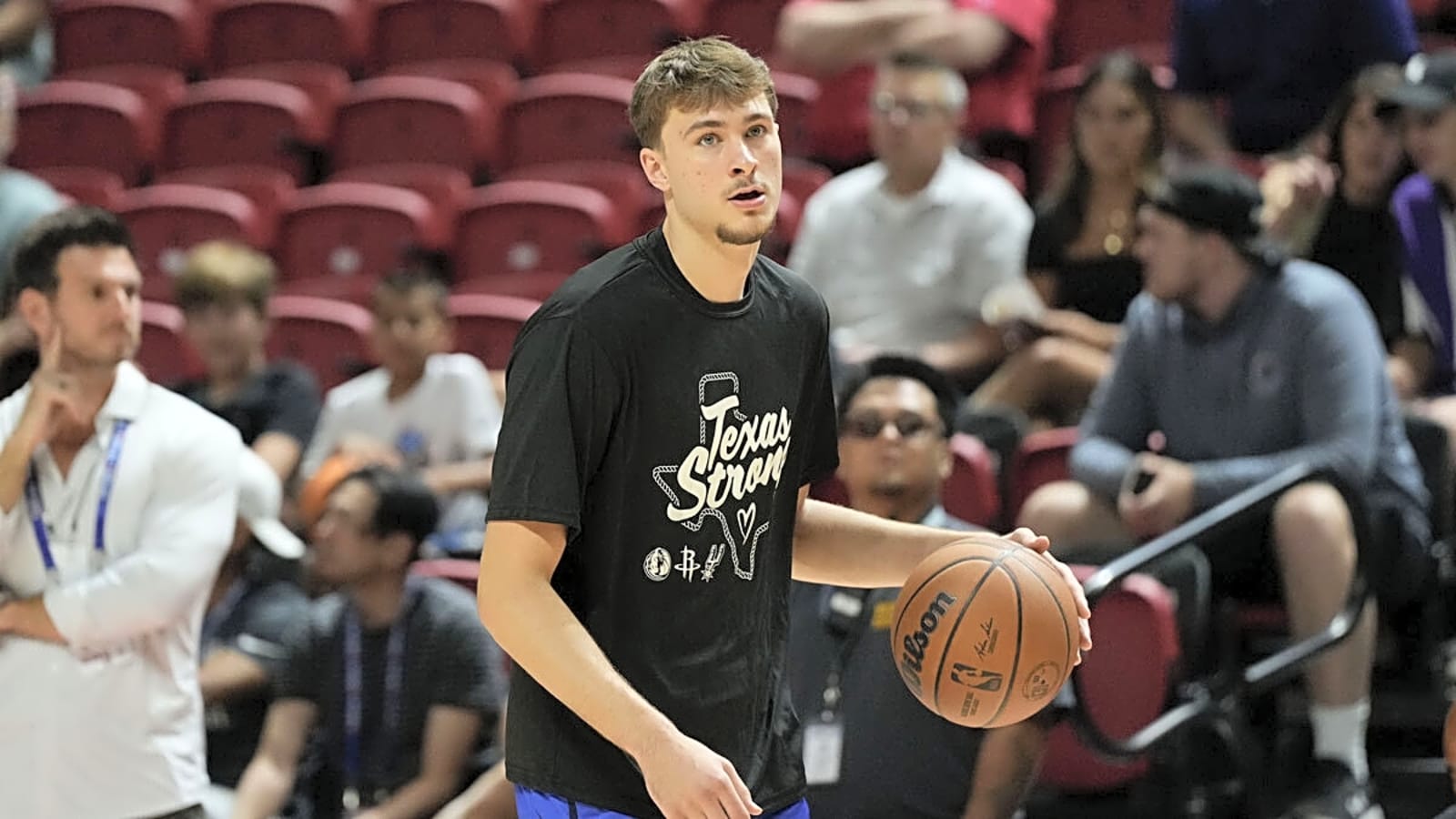 Mavericks’ Cooper Flagg draws honest review from teammate