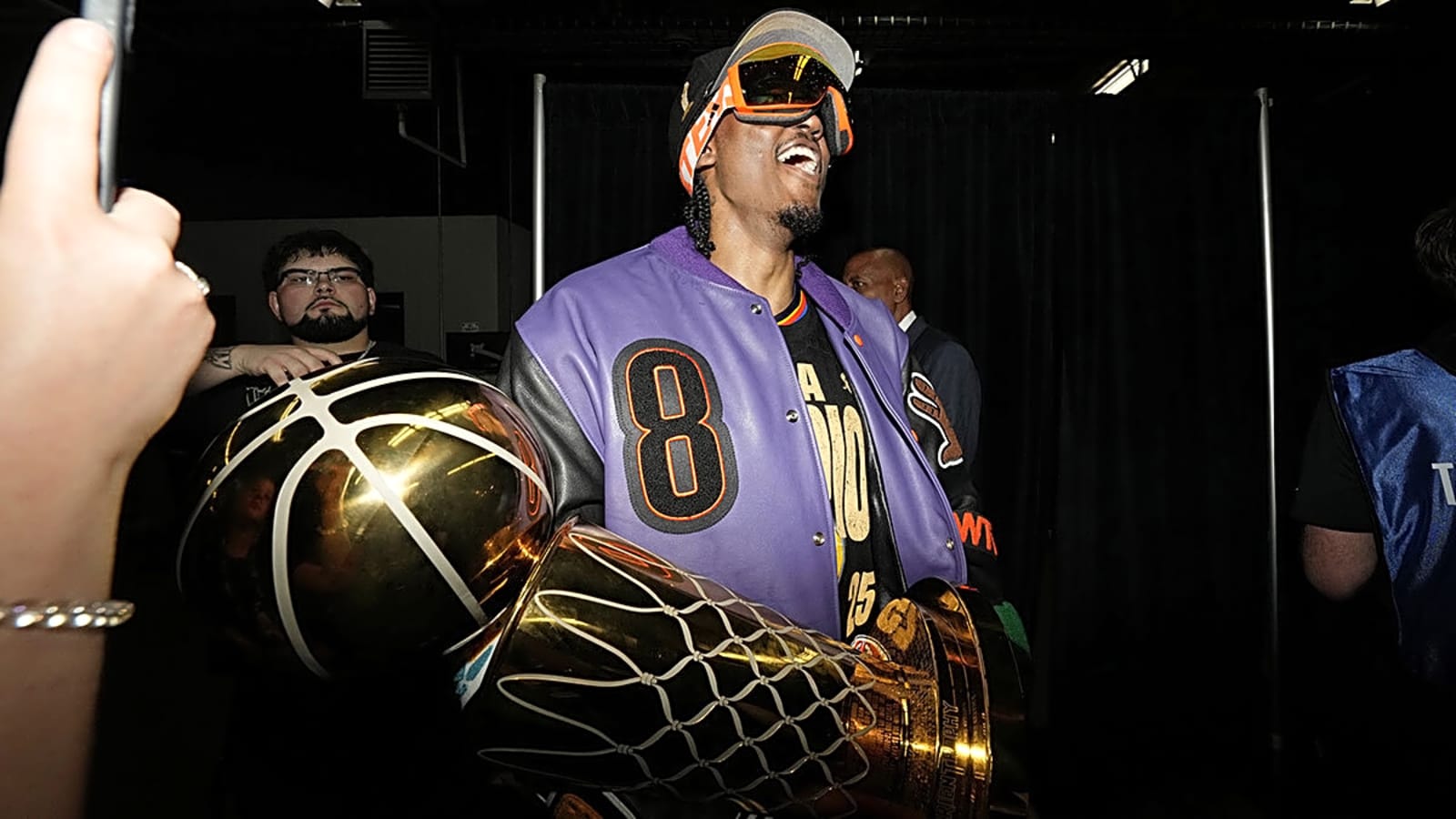 Jalen Williams’ Kobe Bryant shirt at championship parade is epic