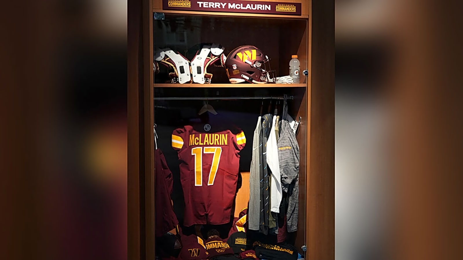 Watch Commanders players gush over their luxurious new locker room.