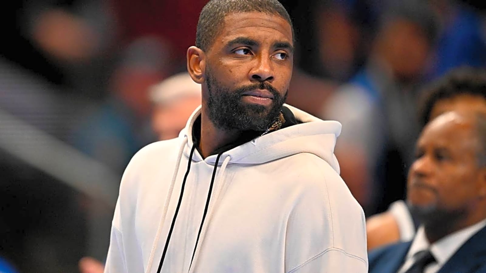 Kyrie Irving Sends Message After NBA Offseason Decision