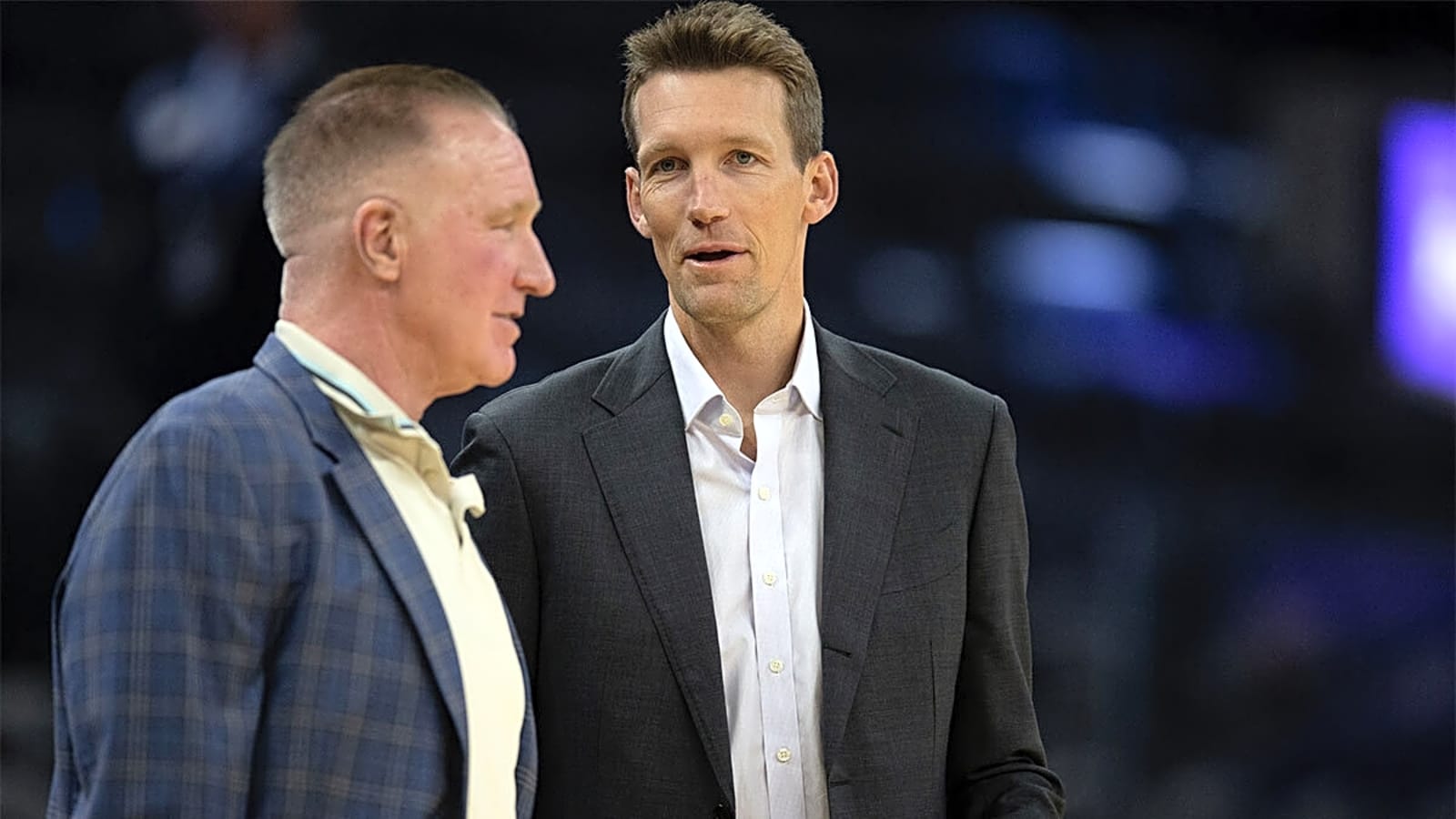 Warriors make roster move right before postseason