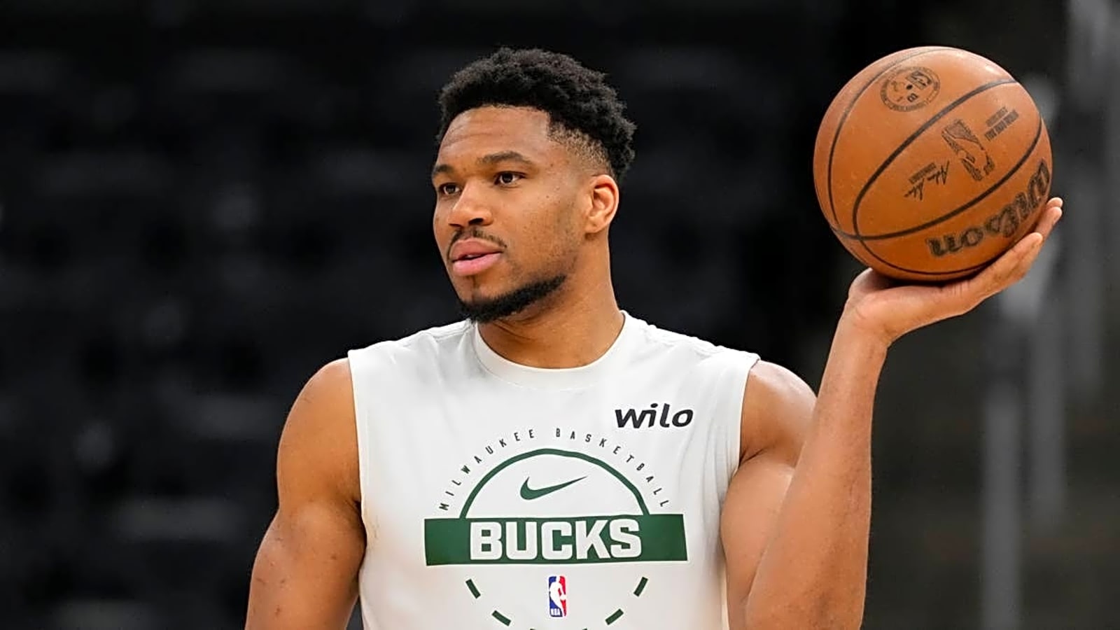5 NBA Teams Named 'Top' Trade Destinations For Giannis Antetokounmpo