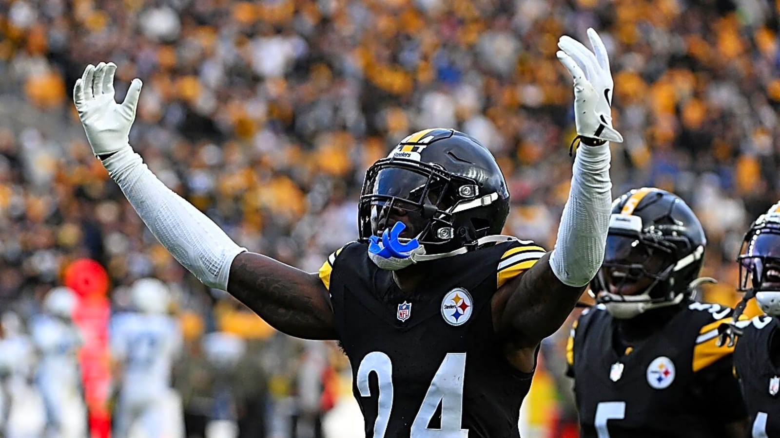 Jerry Jones, Cowboys Pull Off Huge Trade With Steelers