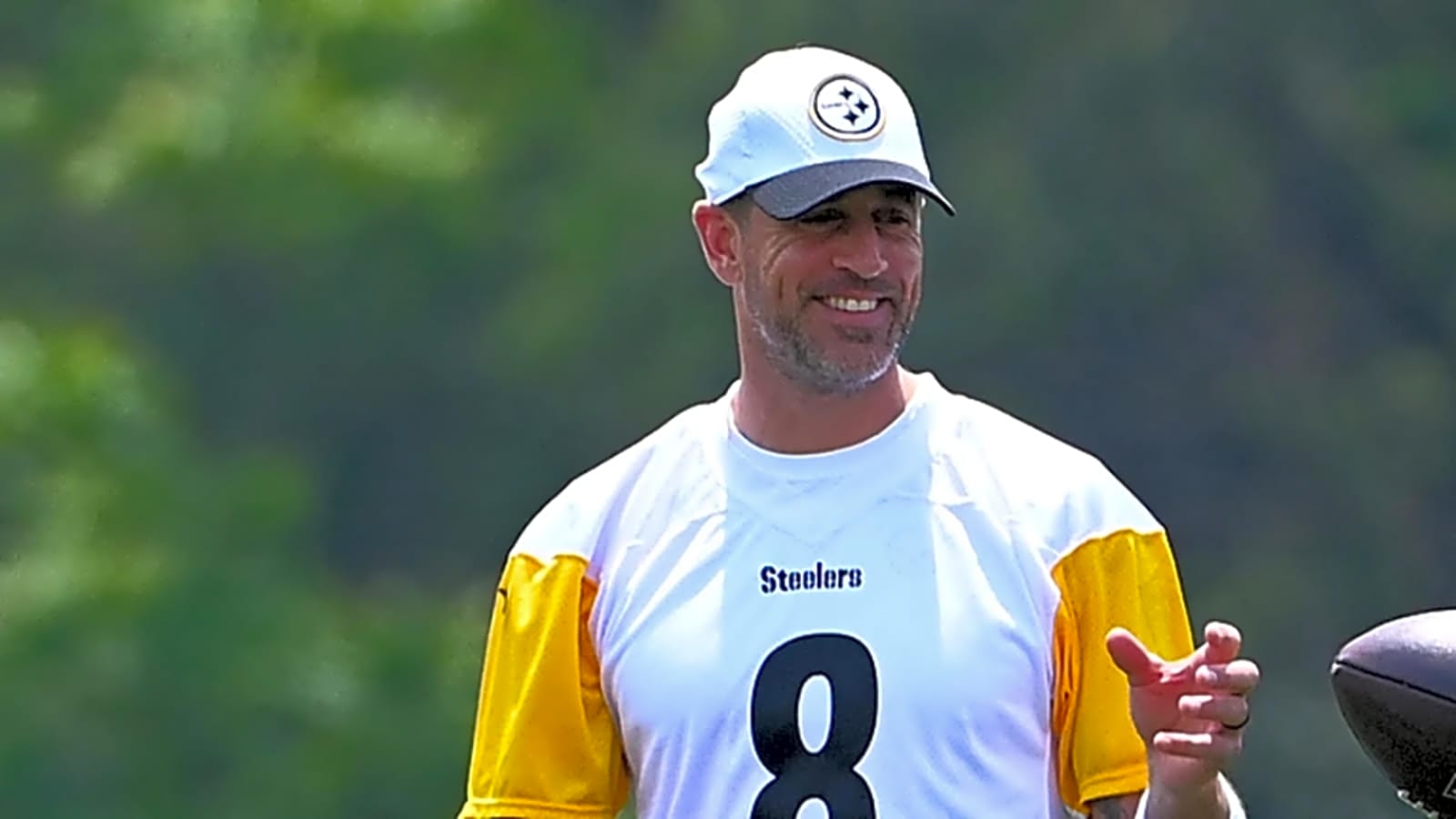 Rodgers First Throw Does Not Fare Well
