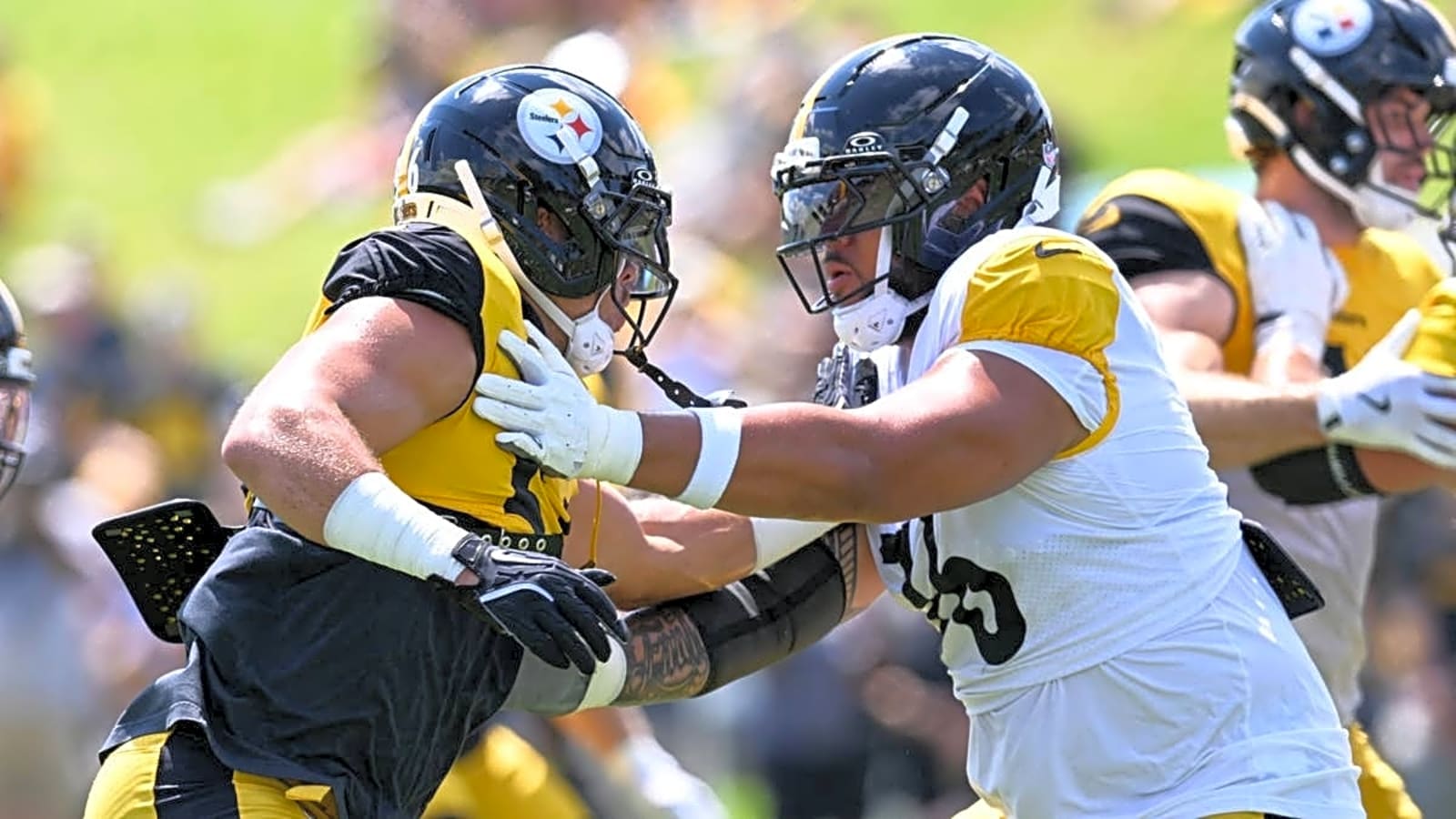 Steelers' Offensive Line Struggles Again, Raising Camp Physicality Questions
