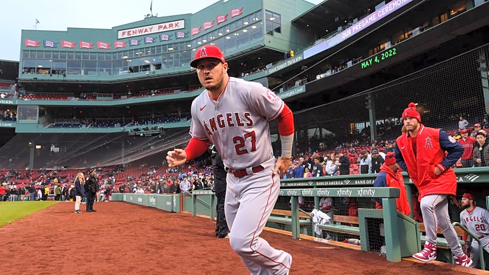 Insider Pours Cold Water on Mike Trout Trade Rumors