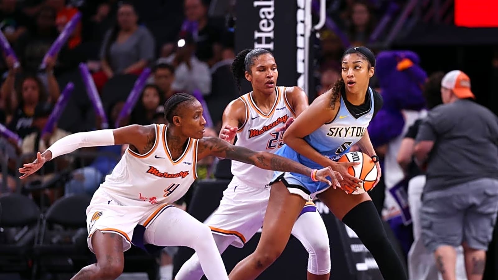 Phoenix Mercury Announce Unwanted News Amid WNBA Season