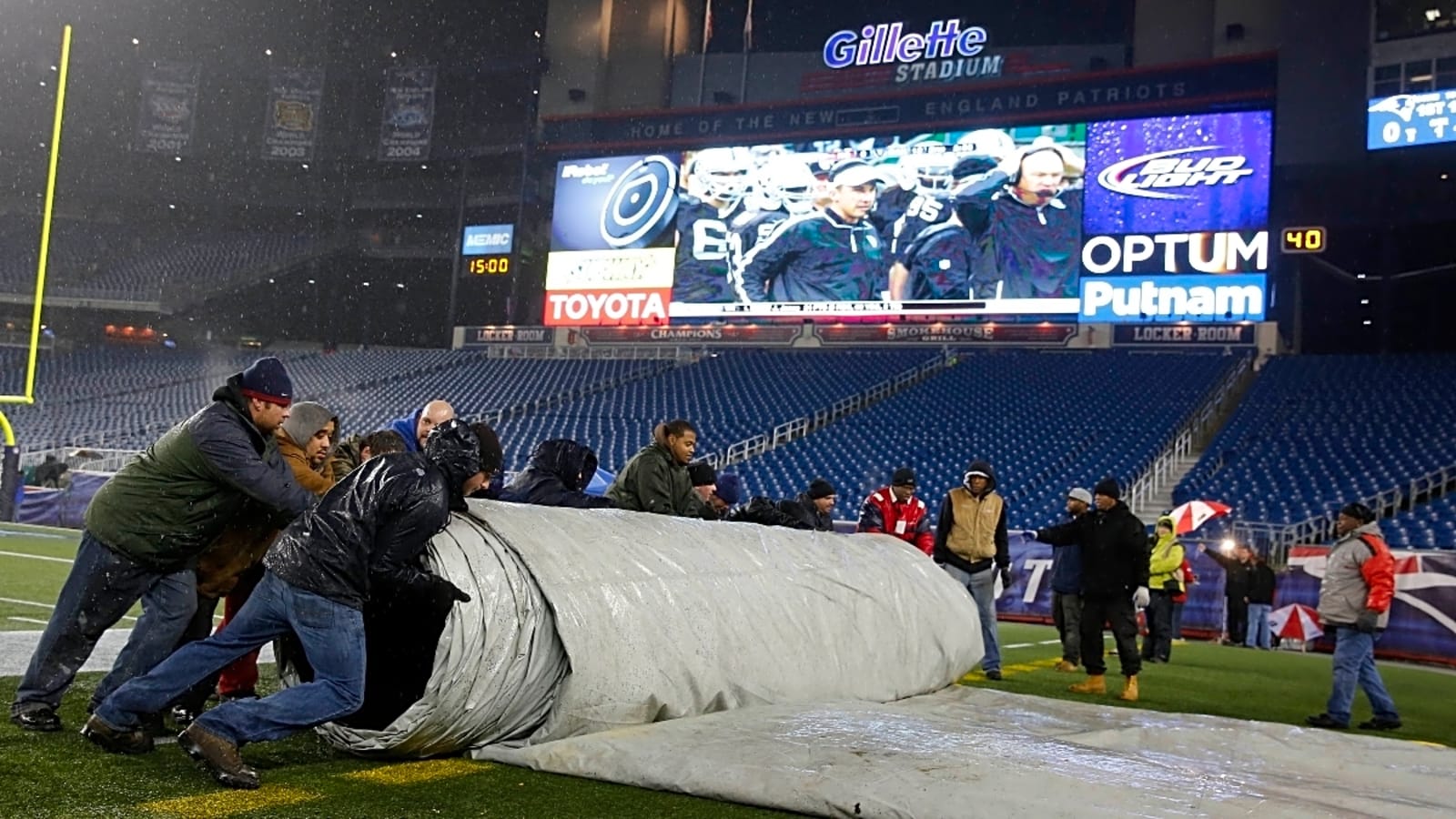 NFL Weather Report Includes Rain for Raiders vs Patriots, Panthers vs Jaguars on Sunday