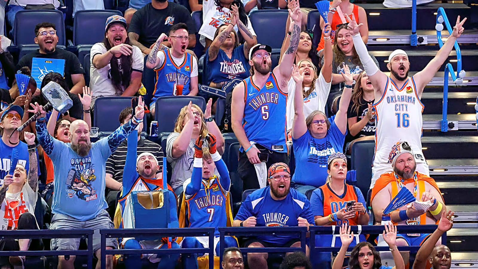 T.J. McConnell sends Thunder crowd warning to Pacers before Game 7