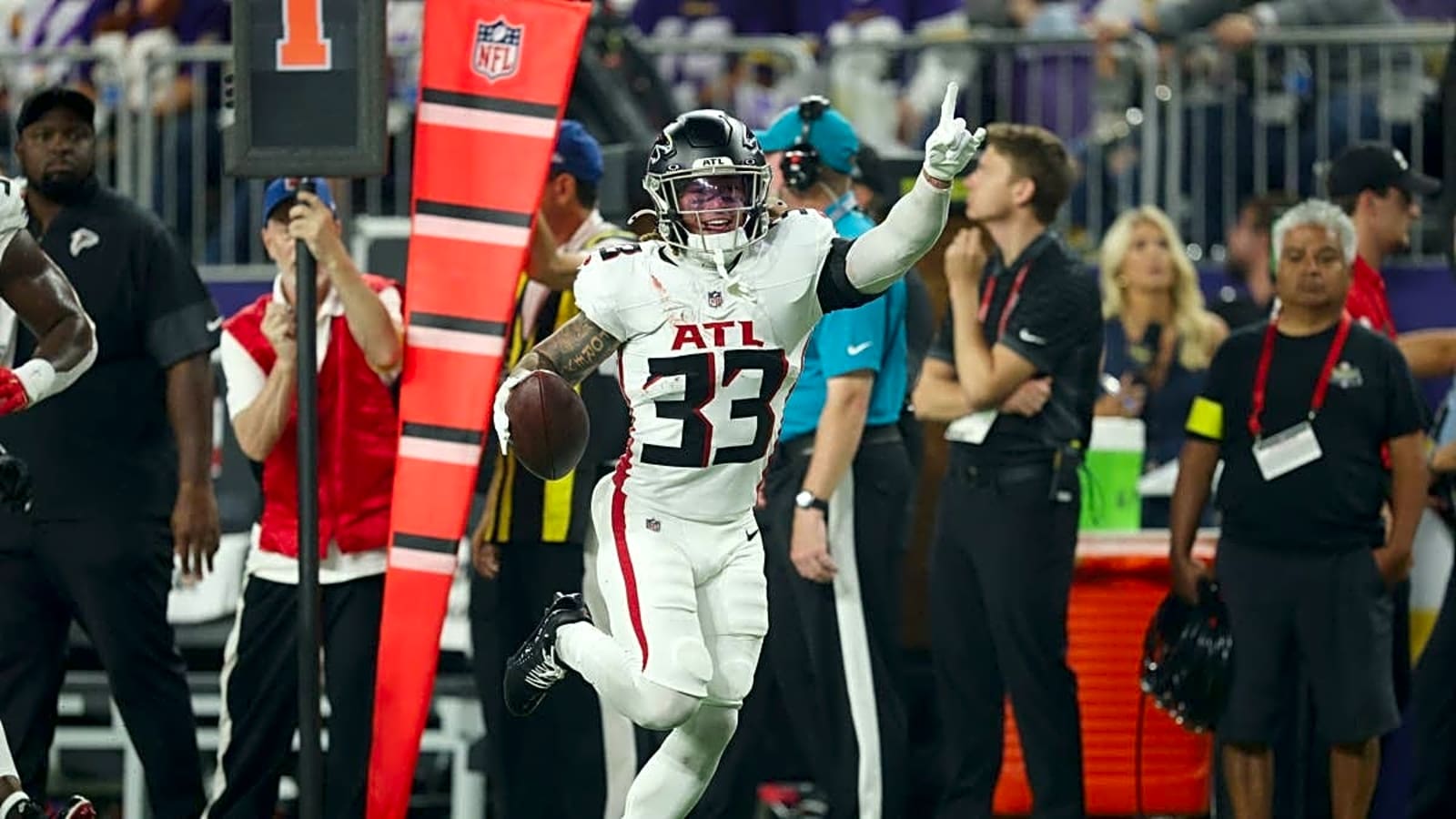 How Did The Atlanta Falcons Spend Their Mini Bye?