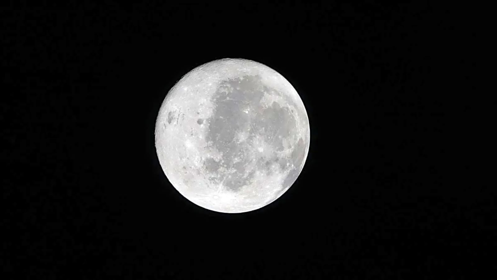 Live stream NASA's Lunar flyby as moon mission goes deeper into space than ever before